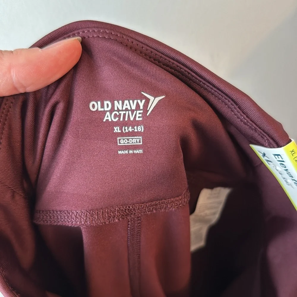 NWT Old Navy Elevate Girls red Camo Leggings‎